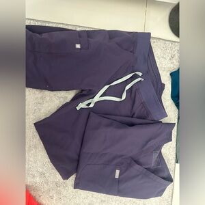 Figs Technical Collection in Deep Purple